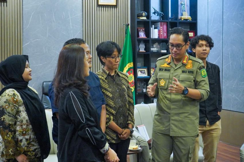 Rico Waas Dukung Komunitas Medan Teater Tampil di Festival Teater Sumatra III