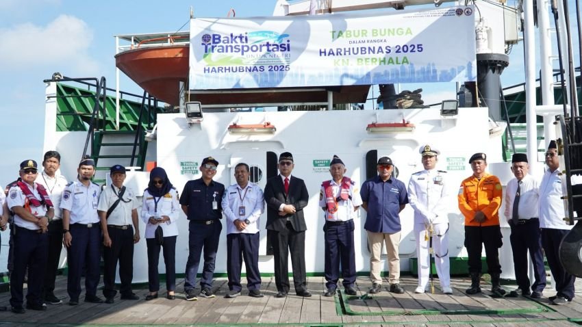 Pelindo Regional 1 Hadiri Tabur Bunga Harhubnas 2025 di Belawan