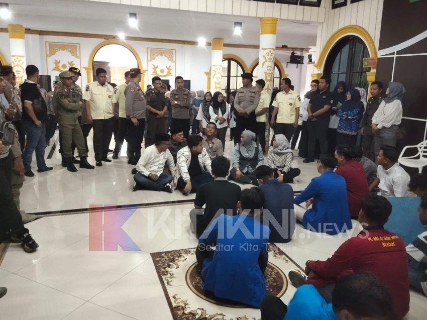 Tuntut Hapus Kunker, Mahasiswa dan Pemuda Geruduk DPRD Langkat
