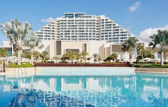 Jamin Matahari Bersinar, Hotel Bintang Lima Ini Gratiskan Menginap kalau Hujan