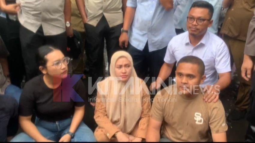 Ketua DPRD Sumut Bersama 4 Anggota Dewan Temui Massa Aksi