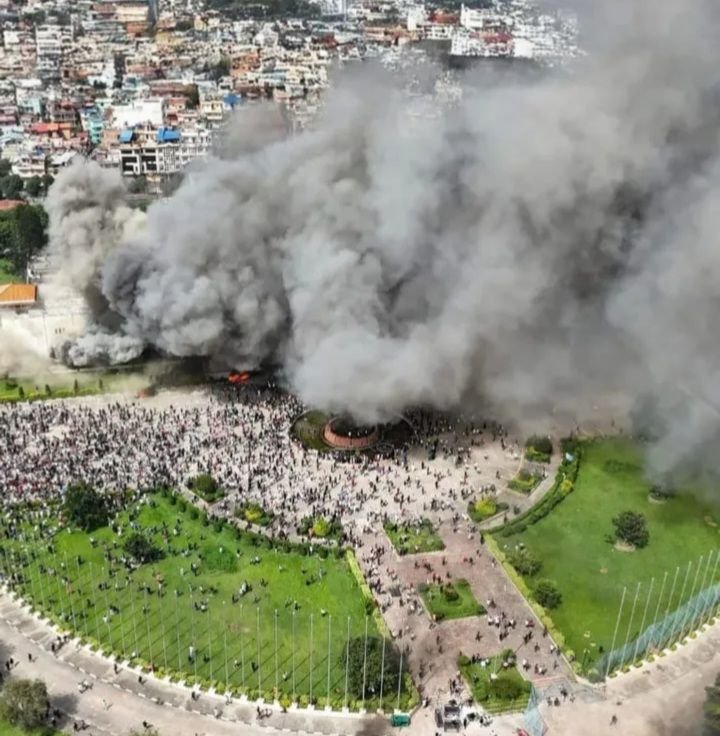 Situasi Terkini Nepal: Jam Malam Diterapkan, Tentara Berpatroli di Tengah Kota yang Masih Berasap