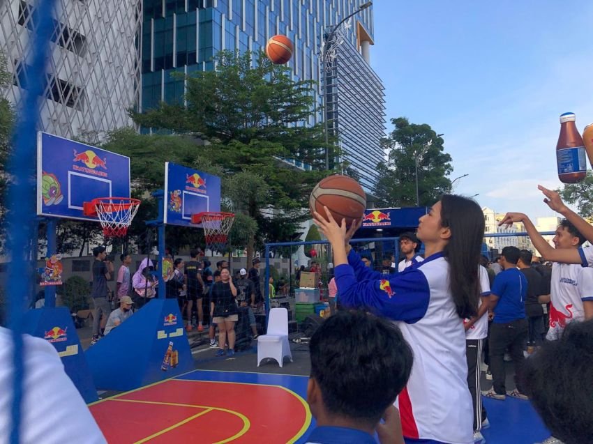 Kratingdaeng Luncurkan Kampanye Satu Energi, Satu Semangat di Kota Medan