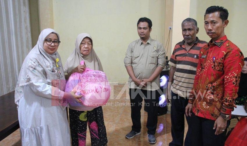 Sebanyak 63 Lansia di Binjai Terima Bantuan Atensi dari Kemensos
