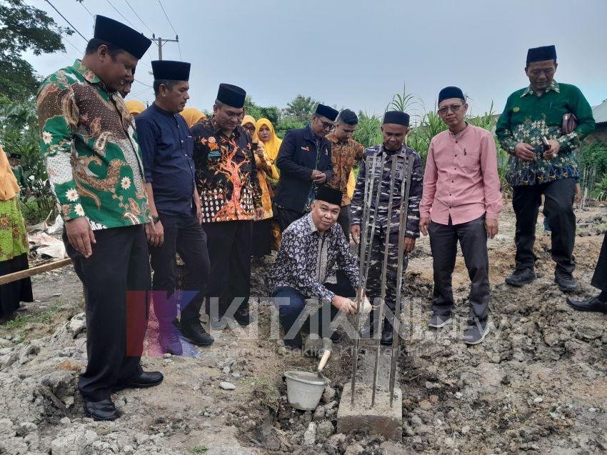 Subandi Letakkan Batu Pertama Pembangunan Masjid PRM Tangkahan