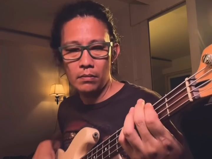 Protes dengan Kondisi Sosial, Abe Tobing Rilis Sik Sik Sibatumanikam Berbalut Electro-Rock