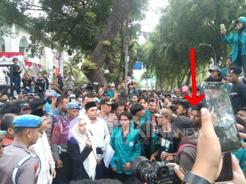 3 Pimpinan DPRD Sumut Temui Ratusan Mahasiswa