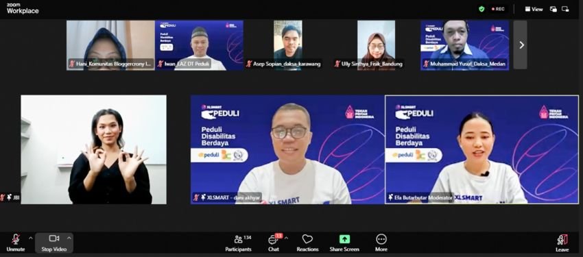 XLSMART Peduli Disabilitas dan Gerakan Donasi Kuota di Pulau Lingga