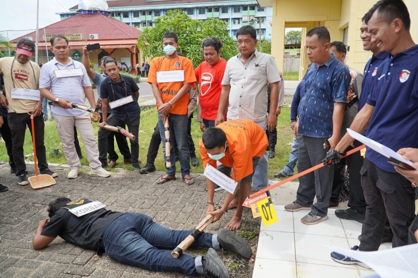 Polres Tapteng Gelar Rekonstruksi Pembunuhan Dipicu Isu Begu Ganjang
