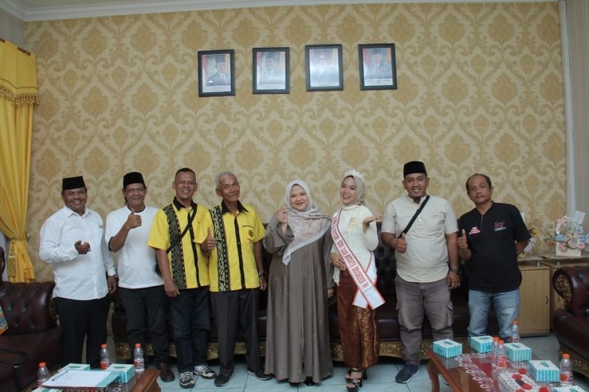 Ketua DPRD Sidimpuan Apresiasi Shinta Ayu Peraih Wakil III Puteri Seni Budaya Indonesia 2025