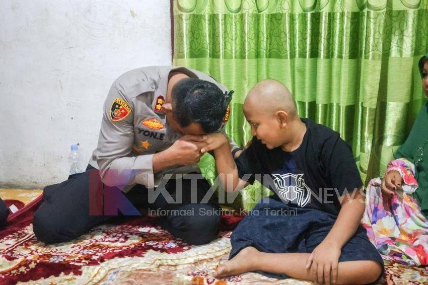 Kapolres Tapsel Salurkan Kaki Palsu Kepada Anak Personel Yang Membutuhkan