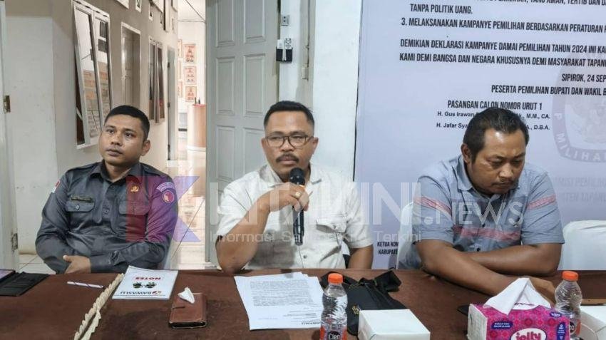Bawaslu Tapsel Hadiri Rapat Pleno Rekapitulasi PDPB Triwulan III Tahun 2025