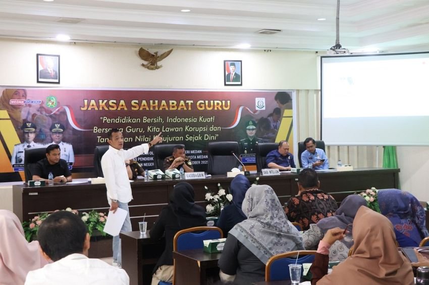 Perkuat Integritas Dunia Pendidikan, Kejari Medan Gelar Program 'Jaksa Sahabat Guru'