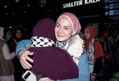 Gagal ke Gaza, Wanda Hamidah Tiba di Tanah Air
