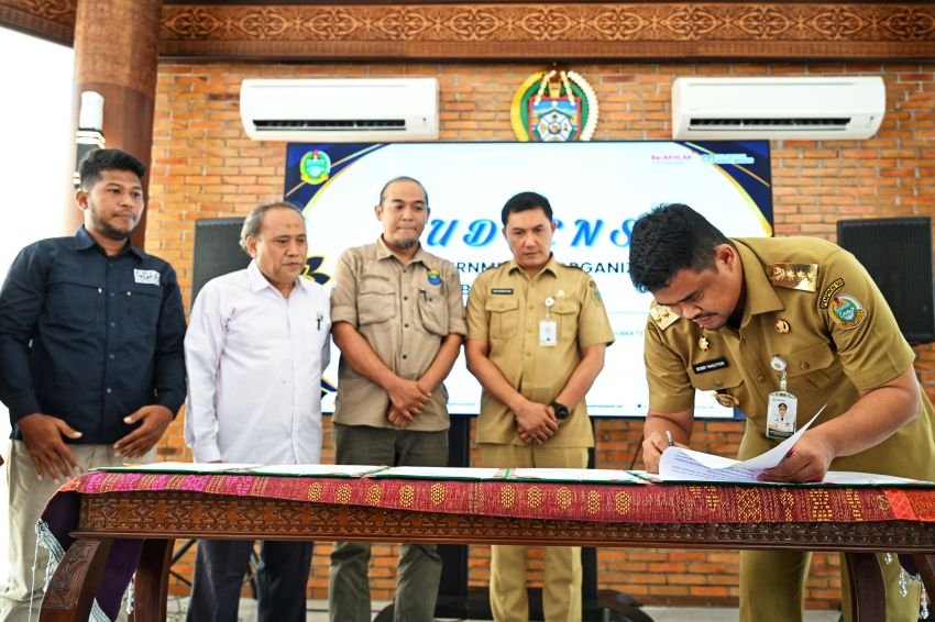 Perkuat Fungsi Konservasi dan Perlindungan Hayati, Bobby Teken MoU Dengan NGO
