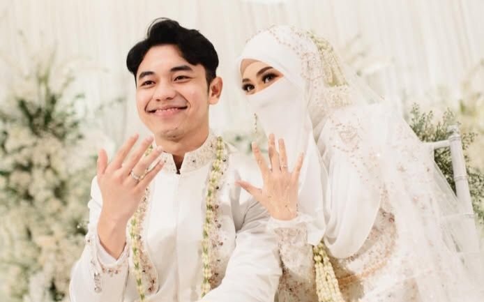Fiki Naki Akhirnya Resmi Nikahi Seorang Penulis