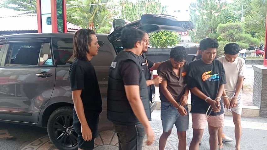 “Tiga Begal Sadis Dibekuk Jatanras Polda Sumut Setelah Bacok Korban dan Gasak Motor”