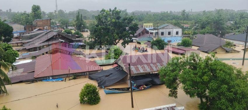 Banjir 1 Meter Rendam Langkat, Jalinsum Lumpuh