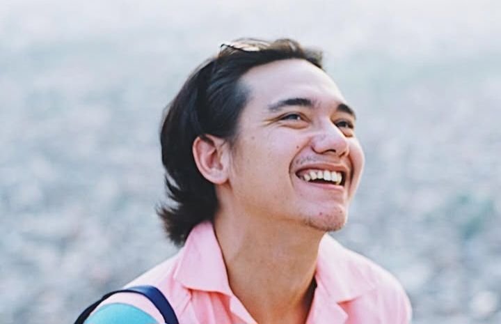 Unik! Adipati Dolken Selalu Hormat Lihat Patung Jenderal Sudirman