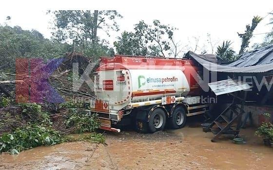 Longsor, Jalan Padangsidimpuan-Batang Toru Tapsel Putus Total