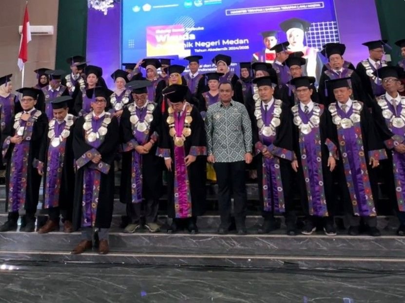 Wawako Padangsidimpuan Hadiri Wisuda Polmed Angkatan Ke-40