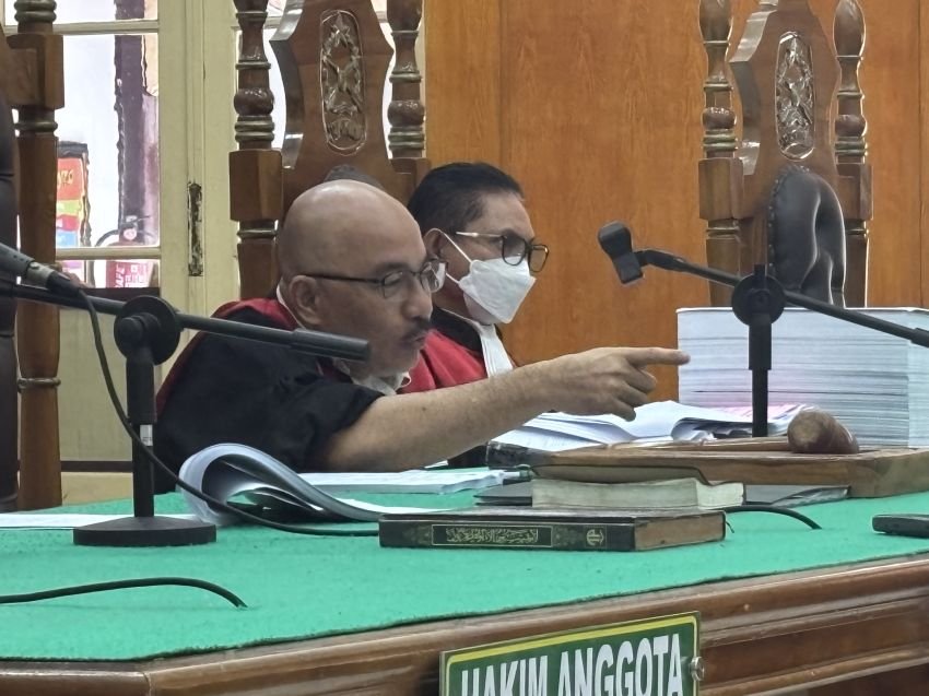 Kisah Khamozaro Waruwu, Tertimpa Musibah Disaat Pegang “Palu Keadilan”