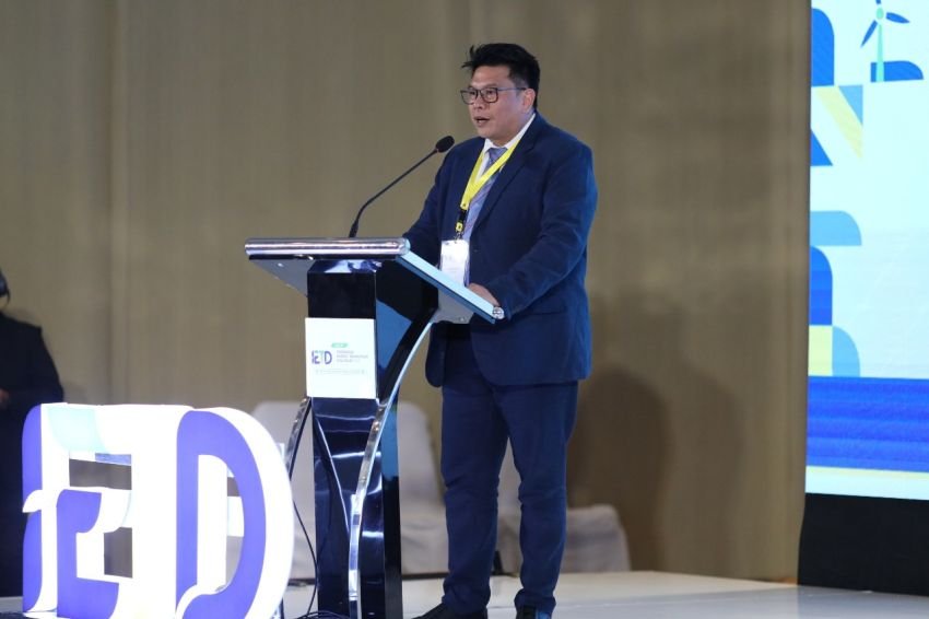 IESR Soroti Potensi Kerugian Ekonomi Akibat Penghentian Insentif Mobil Listrik