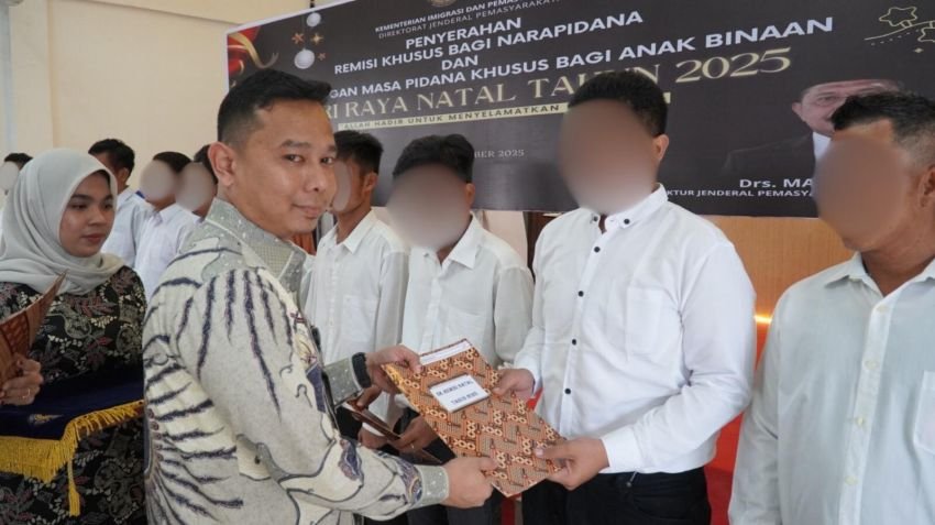 Rutan Kelas I Medan Serahkan Remisi Khusus Natal 2025 kepada 215 Warga Binaan