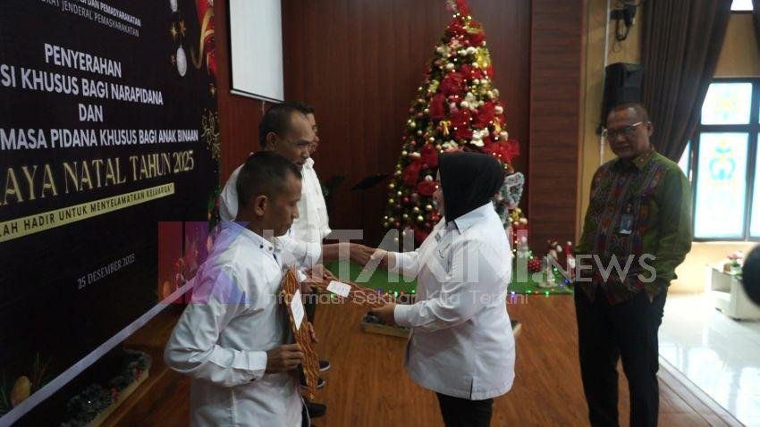 Kanwil Ditjenpas Sumut Berikan Remisi Natal 2025 kepada 3.088 Napi dan 17 Anak Binaan