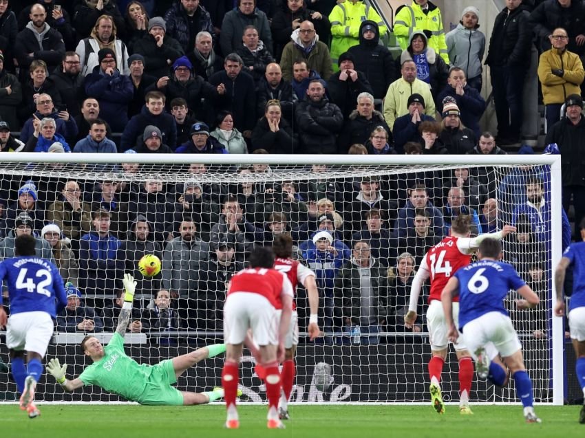 Everton 0&ndash;1 Arsenal, Gyokeres Antar Gunners Kembali ke Puncak Liga Inggris