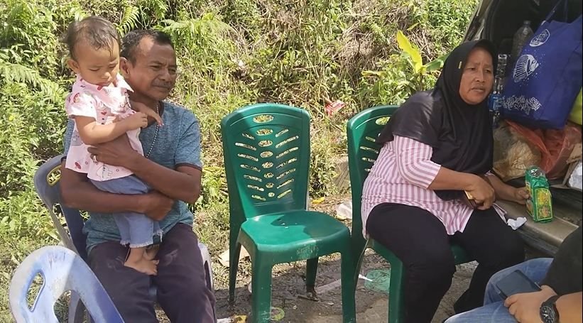 Indriani Terjebak di Taput, Sementara Rumah dan Tiga Anaknya Terdampak Longsor Tapteng
