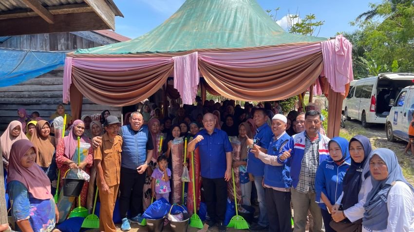 Ketua F-PAN DPRD Sumut Bersama BM PAN dan PUAN Batubara Salurkan Bantuan Bencana ke Batangtoru