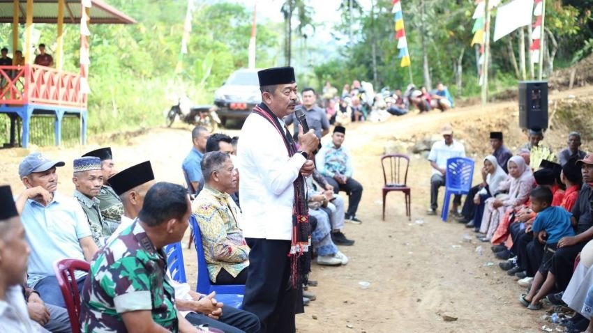 Pembukaan Jalan Baru ke Banjarmalayu Kabupaten Madina Sepanjang 2,3 Km Rampung