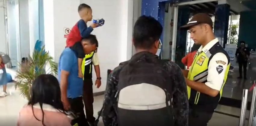 KM Nggapulu Sandar di Belawan dan Kembali Berangkat Membawa 2.910 Penumpang di Arus Balik Terakhir